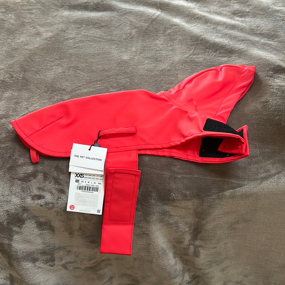 Zara dog rain coat with hood (xxs)